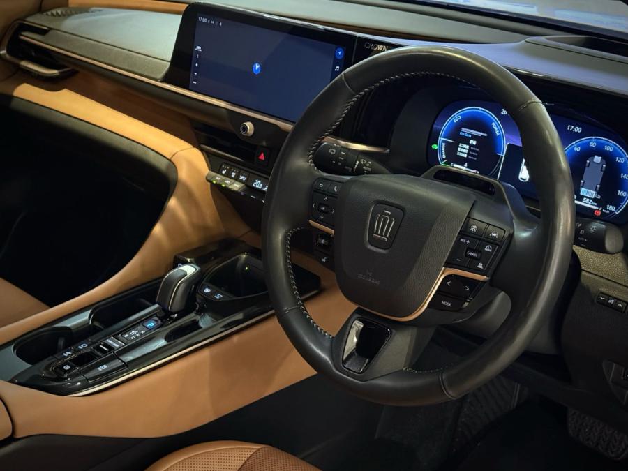 CROWN SPORT SUV Z HEV - Image 6